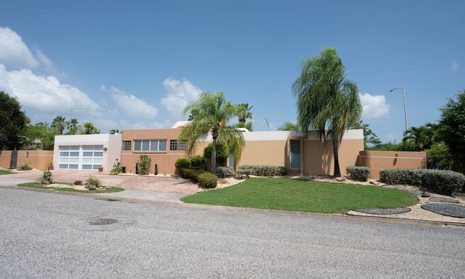 Cerrillos Maison | Entire house at gated comunity in Ponce Puerto Rico! Has gas power generator!