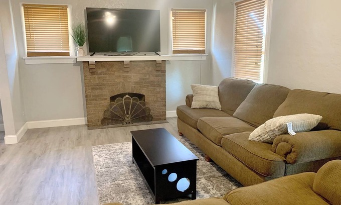 University City Maison | Entire house for your trip