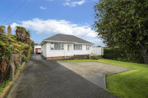 Mount Wellington Maison | Entire House in Mt Wellington, Central Auckland