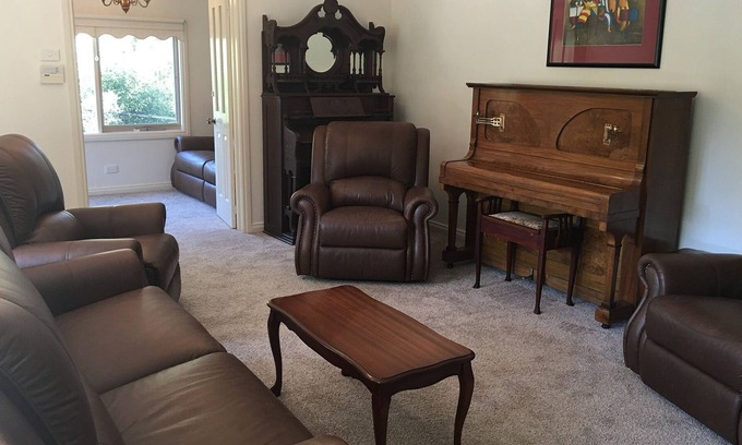 Blackwood Maison | Entire house - Sleeps 15