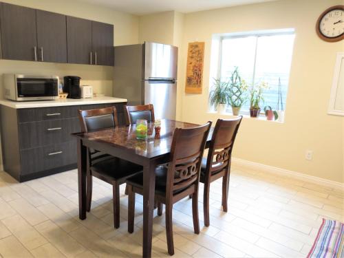 West Valley City Maison | Entire Huge Basement! Fast Wifi! Private Entrance!