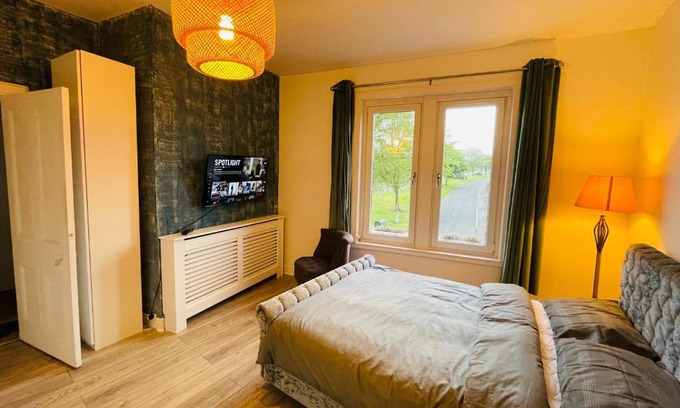 Kelty Appartement | Entire Pet Friendly Apartment Self Check In