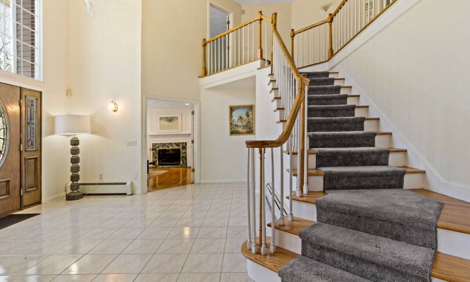 Saunderstown Maison | Entire Saunderstown Home with Pool