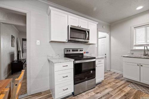 West Valley City Maison | Entire Tiny House with Large Yard Fenced In!