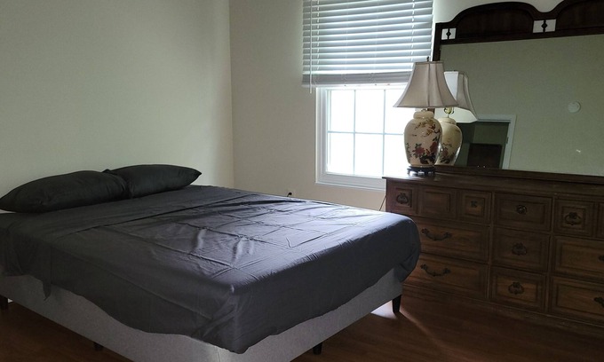 Fairland Maison | Entire Townhouse in a safe neighborhood