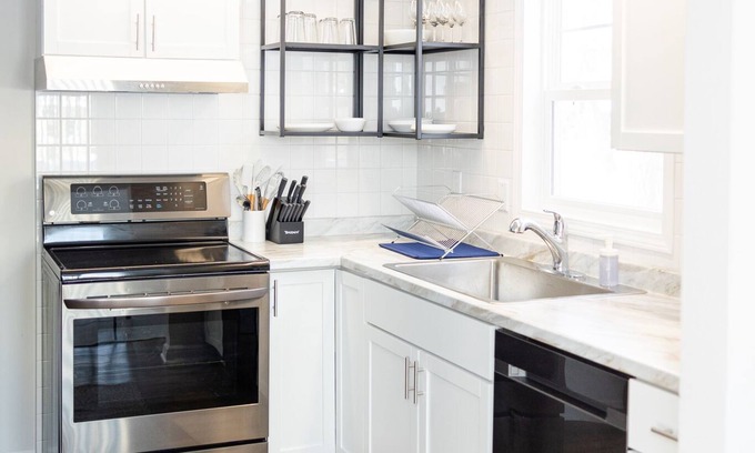Ramsey County Maison | Entire Unit close to cities, bike path out the front door.