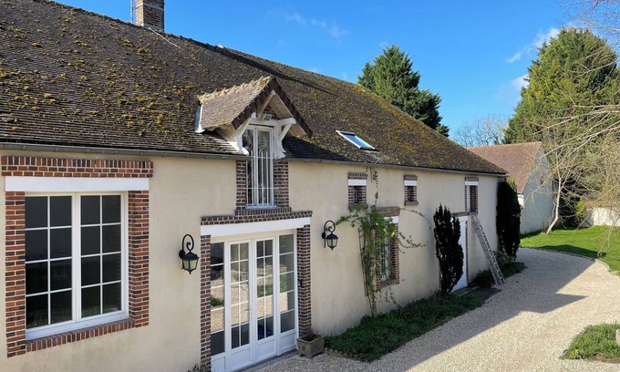 Brienon-sur-Armancon Maison | Entre Vignes & Saveurs : Charmante dépendance aux Portes de Chablis