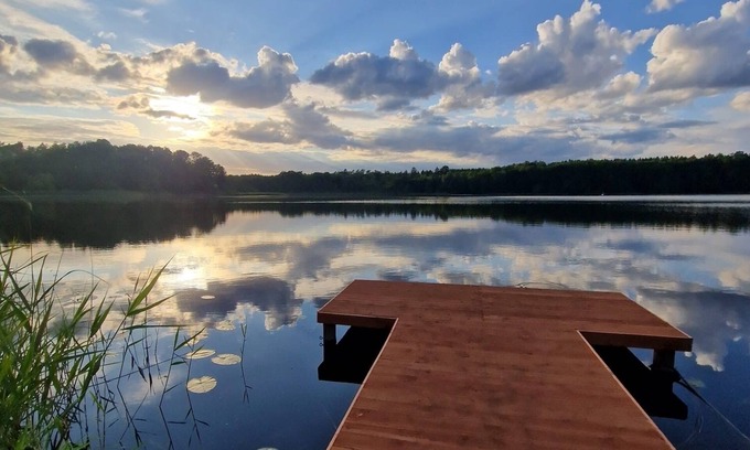 Jesendorf Appartement | Entspannter Familienurlaub im Gemütlichen Ferien-doppelhaus mit Seeblick