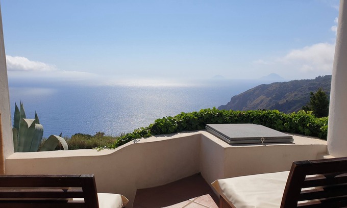 Monte Gallina Cottage | Escapade Eolie Relax sunsetTrekking Sauna Nature Lovers piscine privée spa