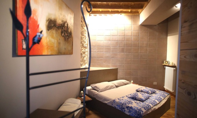 Somma Lombardo Lit Et Petit-Déjeuner | Epicurus guest house: Zeus