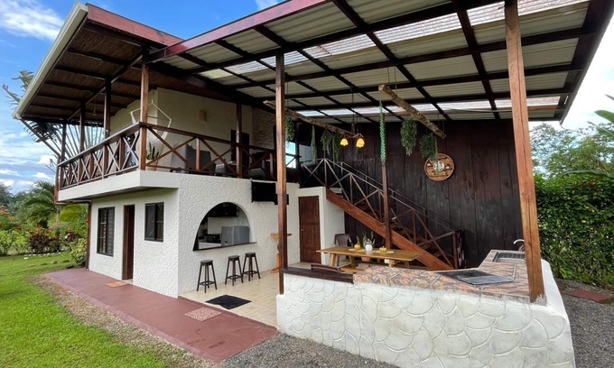 La Fortuna Cabine | Equipped and cozy place! Perfect to relax and rest! (Lugar equipado y acogedor)