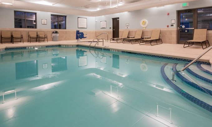 Amherst Copropriété | Suite équipée | Petit-déjeuner quotidien gratuit, accès à la piscine + accès à la salle de sport