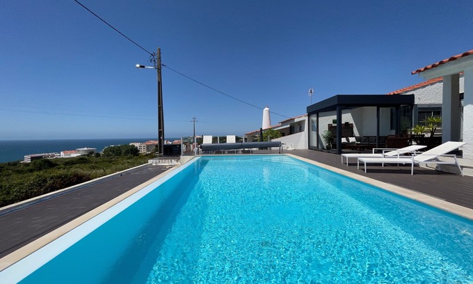 Mafra Villa | ERICEIRA Hills- VILLA DE LUXE AVEC PISCINE CHAUFFE CONTRE L'ATLANTIQUE