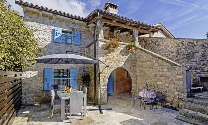 Heki Maison | Erisa à Trošti (maison pour 6 personnes)