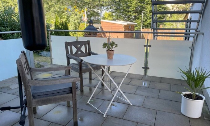 Leinfelden-Echterdingen Appartement | Erlach oasis: Holidays near nature - terrace, forest walks & yoga