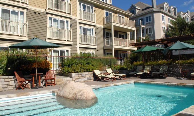 Mont-Tremblant Pedestrian Village Hôtel | Ermitage du Lac - Les Suites Tremblant