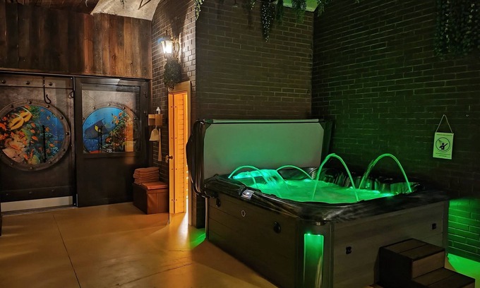 Centrs Maison | Ernests' unique townhouse with sauna, hot tub and free parking