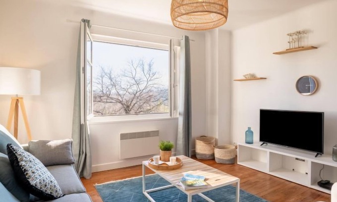 Guethary Appartement | Errepira by Interhome