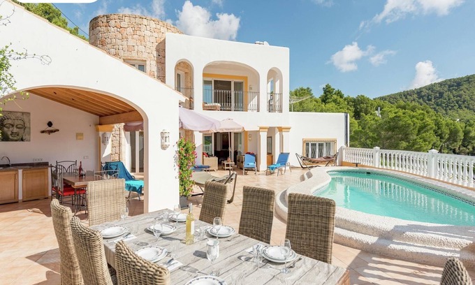Santa Eulalia del Rio Villa | Villa à Cala Llonga proche Plage et Port
