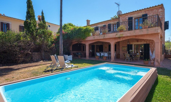 Es Llombards Maison | Gran Llombards by Interhome