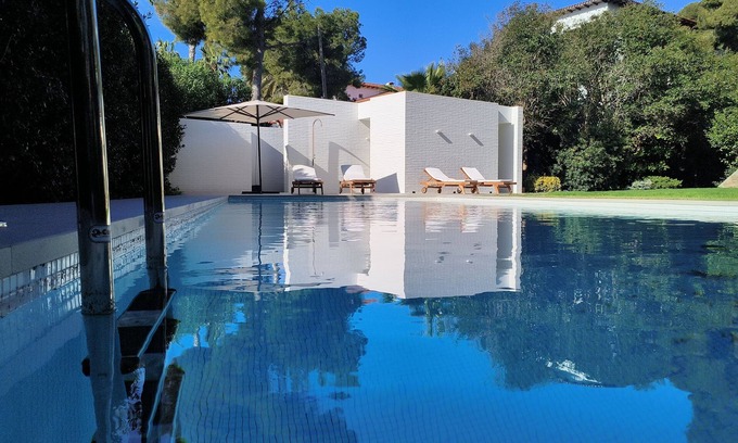 El Roc de Sant Gaieta Maison | Blue Calm, Villa with pool in front of the sea