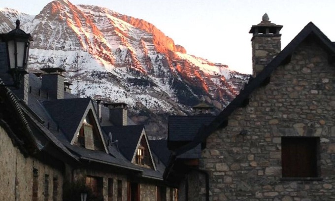 Tramacastilla de Tena Appartement | Apartment Sallent de Gállego-El Formigal, 2 bedrooms, 4 persons