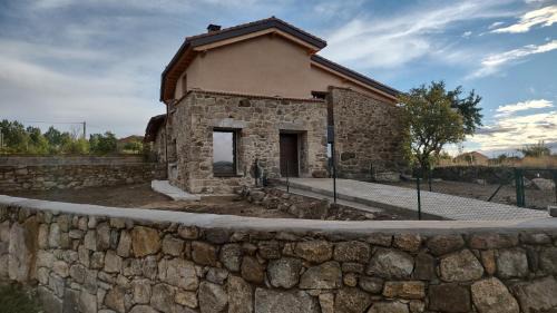 San Martin de la Vega del Al Maison | Alojamientos de turismo rural LA ESMERALDA