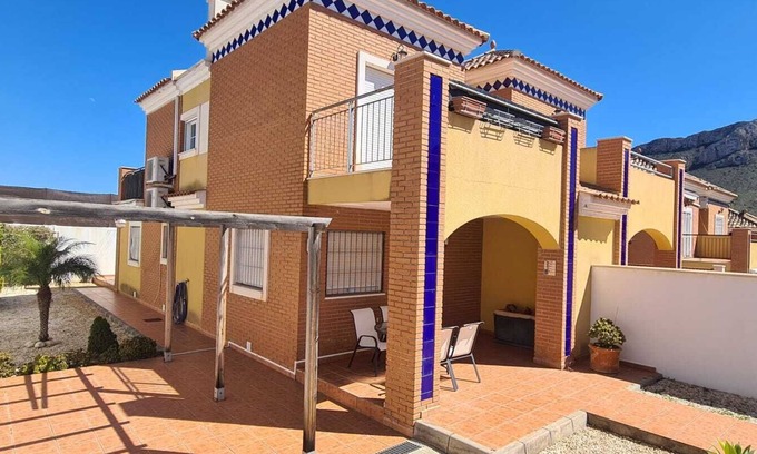 Calabardina Chalet De Ski | Escapada de Tranquilidad Junto al Cabo Cope