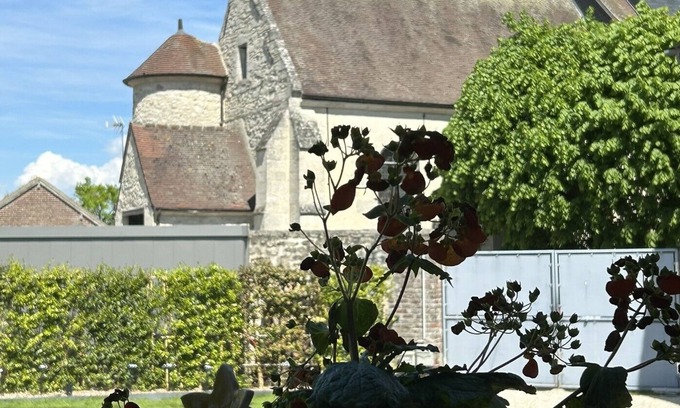 Barbery Lit Et Petit-Déjeuner | 🌿 Escapade for two in a charming studio near Chantilly & Parc Astérix