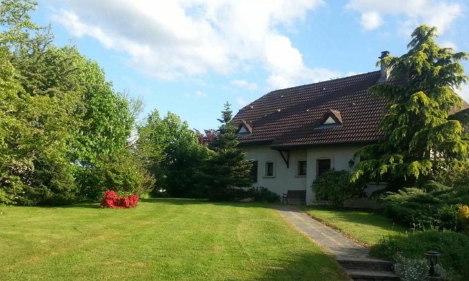 Benamenil Maison | Escapade nature : maison indépendante avec grand jardin, cheminée et activités à proximité - FR-1-584-4