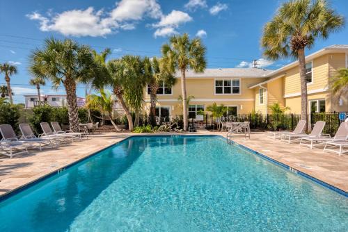 Nokomis Station Balnéaire | Escape Coastal Resort on Casey Key