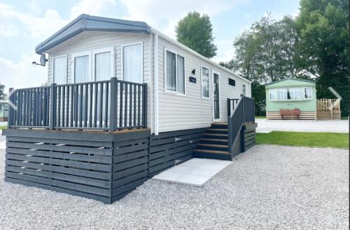 Capernwray Maison | Escape in Carnforth Lodge - Sleeps 5