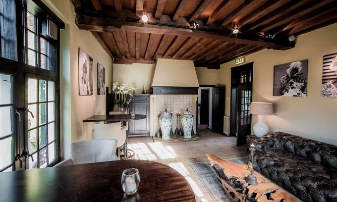 Renesse Hôtel | Escape to a Cozy Manor Room Surrounded by Woodlands - 4 Units