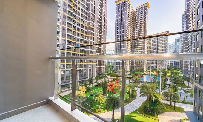District 9 Appartement | Escape to a Serene 2BR Retreat in East Ho Chi Minh – Stay Longer, Relax More