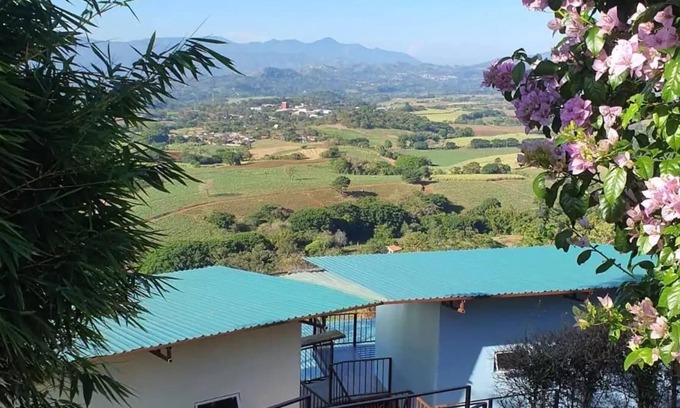 Puente de Piedra Cabine | Escape to a tranquil paradise 25 mins from SJO airport!