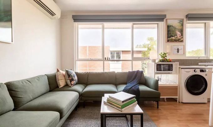 Elwood Appartement | Escape to a Tree Top Retreat in Vibrant Elwood!