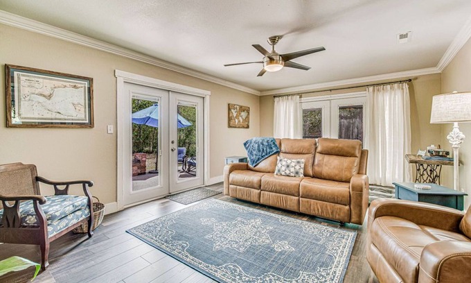 Brent Maison | Escape to Five Flags Retreat, Family & Pet Friendly