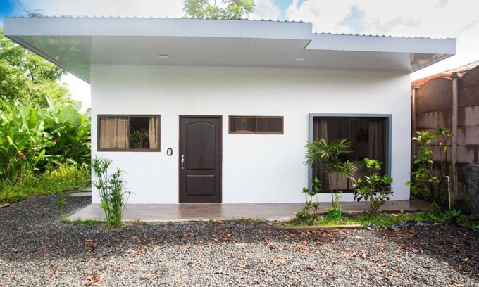 Barrio Dora Maison | Escape to Paradise in La Fortuna – Your Private 2-Bedroom Retreat Awaits!