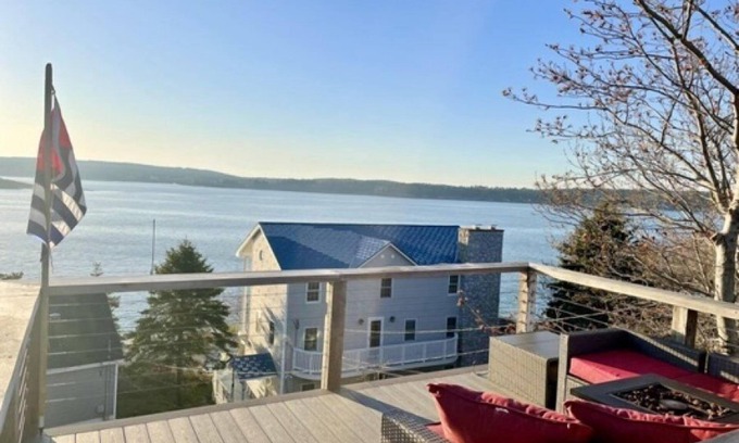 West Point Maison | Escape to Positive Outlook