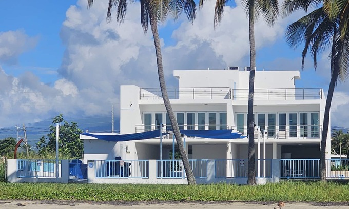Punta Santiago Maison | Escape to Secluded Beach in this m new modern 4 bedroom/4 bath villa