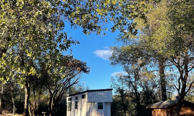 Bella Vista Maison | Escape to the Perfect Tiny Home Getaway