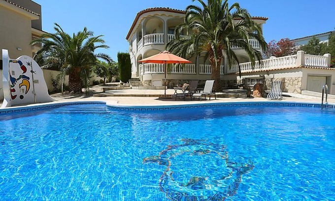 Cap Roig Maison | Escorpion by Interhome