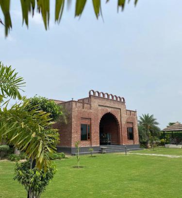 Sirhind Maison | Escott Farms