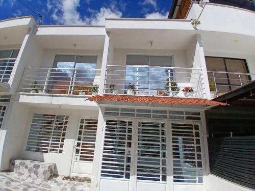 Moniquira Maison | Espectacular Casa en Barbosa Santander