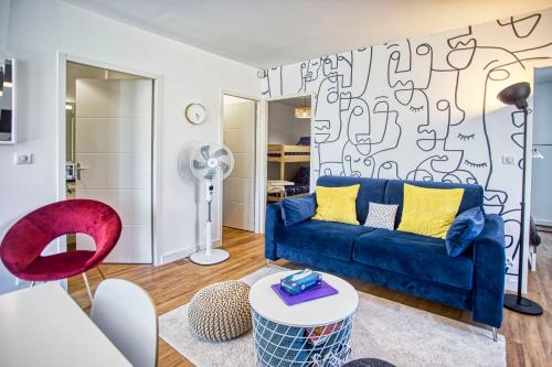 Angouleme Appartement | Esprit BD & Confort à Angoulême - Comme à la Maison