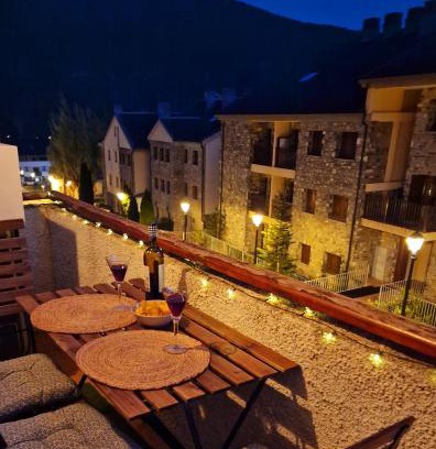 Villanua Appartement | ESQUÍ PIRINEO ARAGONÉS APARTAMENTO EL JUNCARAL Wifi