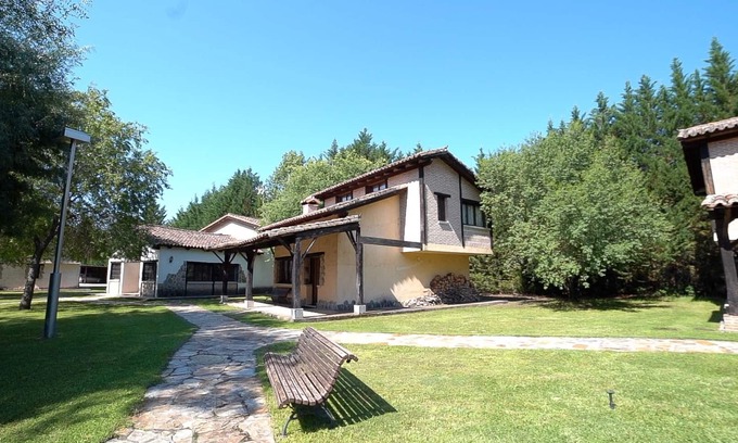 Arenas de San Pedro Cottage | Essence de Gredos l, II et III