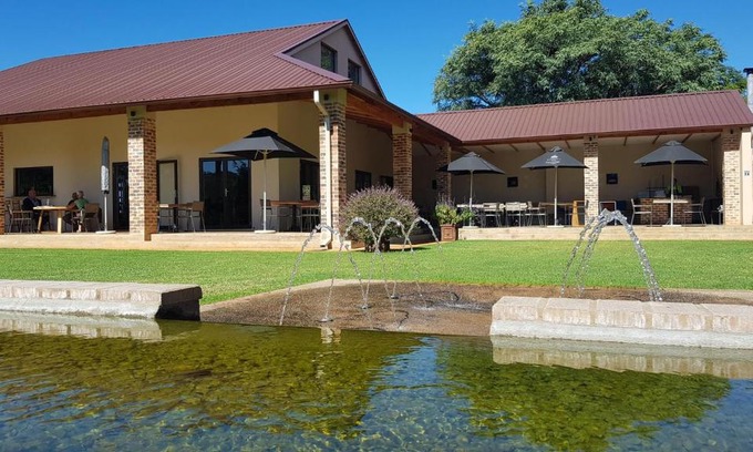 Hekpoort Cabine | Esther's Country Lodge