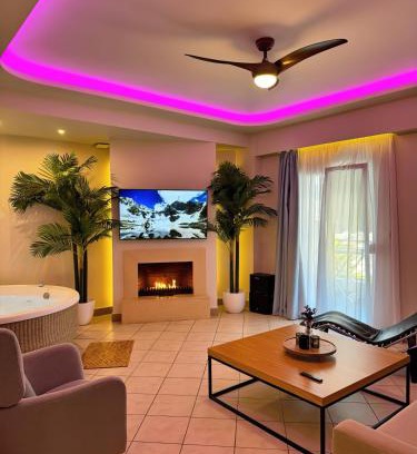 Stomio Appartement | Etherial Suite with Mountain View Fireplace & Indoor Jetted Tub