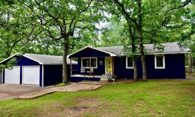 Checotah Maison | Eufaula Lake Life - Lake Front House